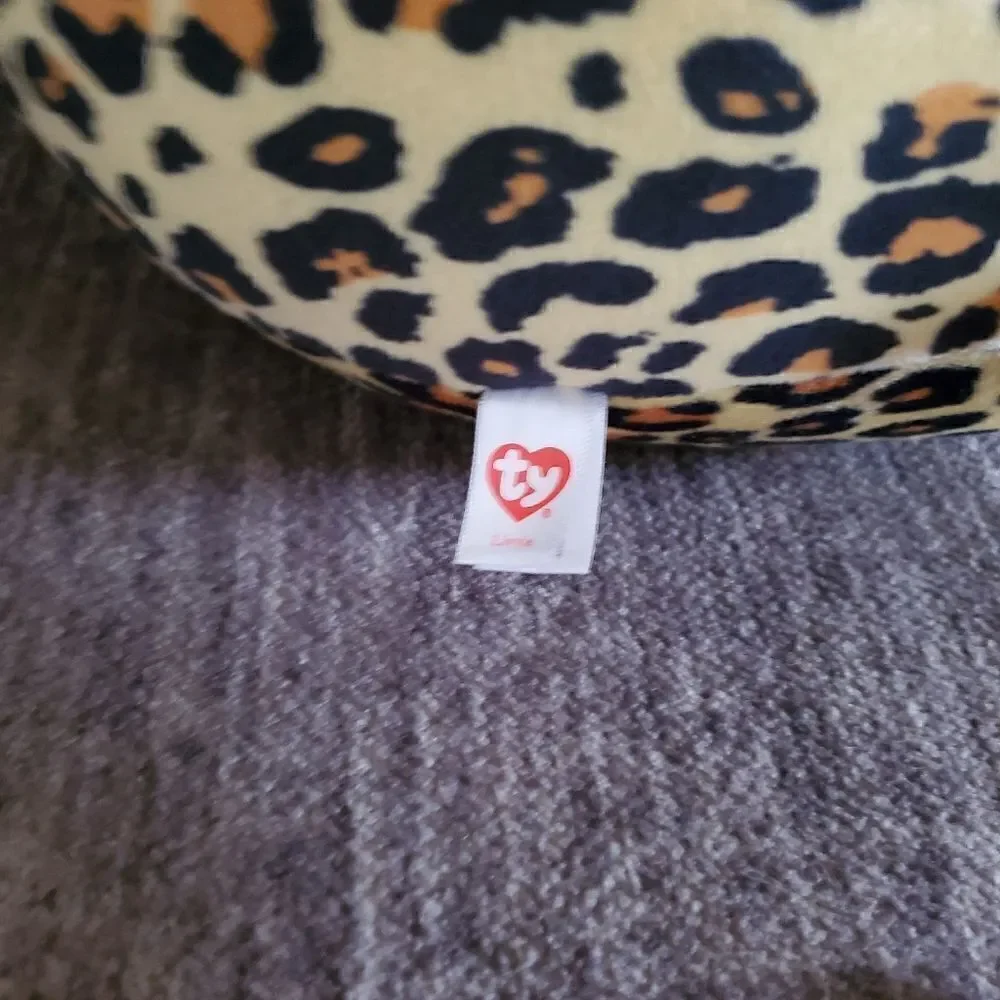 NWT Squish a Boo TY Livvie the Leopard